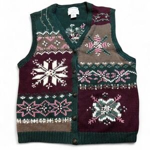 Vintage cottage core floral hand embroidered knitted‎ sweater vest medium